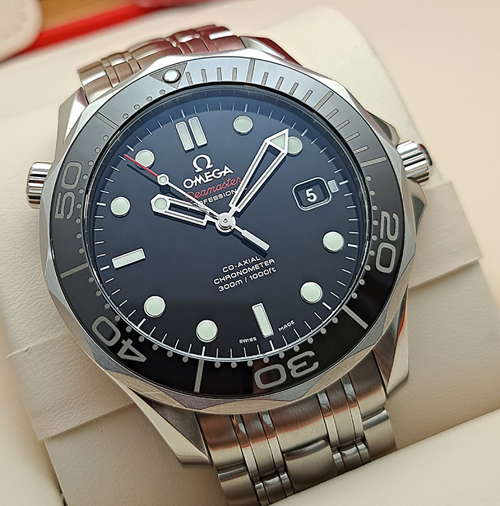 Omega Seamaster Professional Co-Axial Wristwatch Ref. 212.30.41.20.01.003